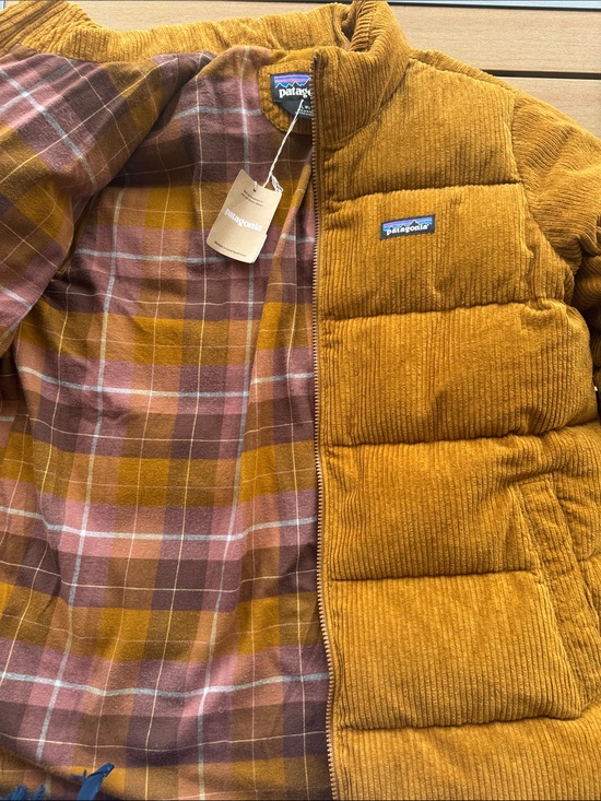 Patagonia Jackets & Blazers - ❄️NWT Women’s Patagonia Corduroy Fjord Puffer Jacket - Flannel Lined ❄️